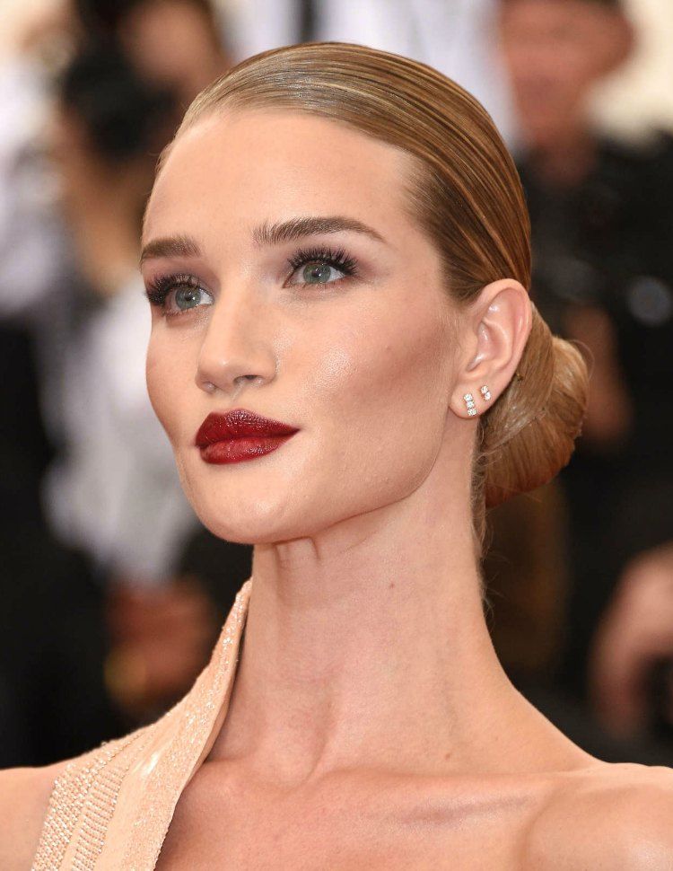 10 Of The Most Stunning Rosie Huntington-Whiteley Beauty Looks To Date ...